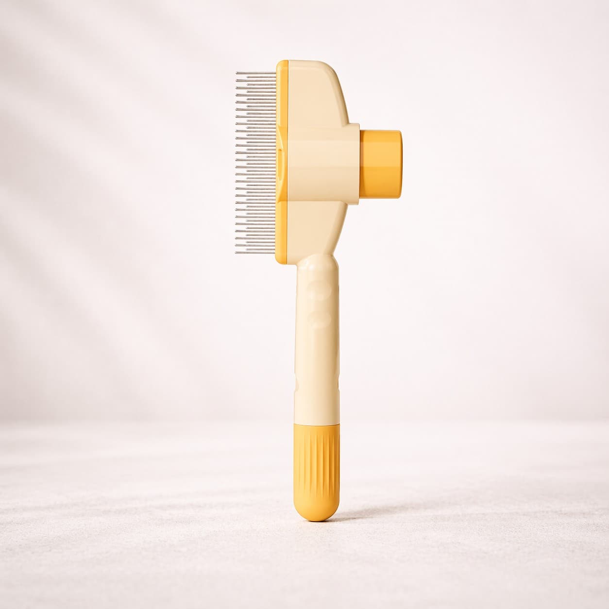 CleanGroom™ Self-Cleaning Brush